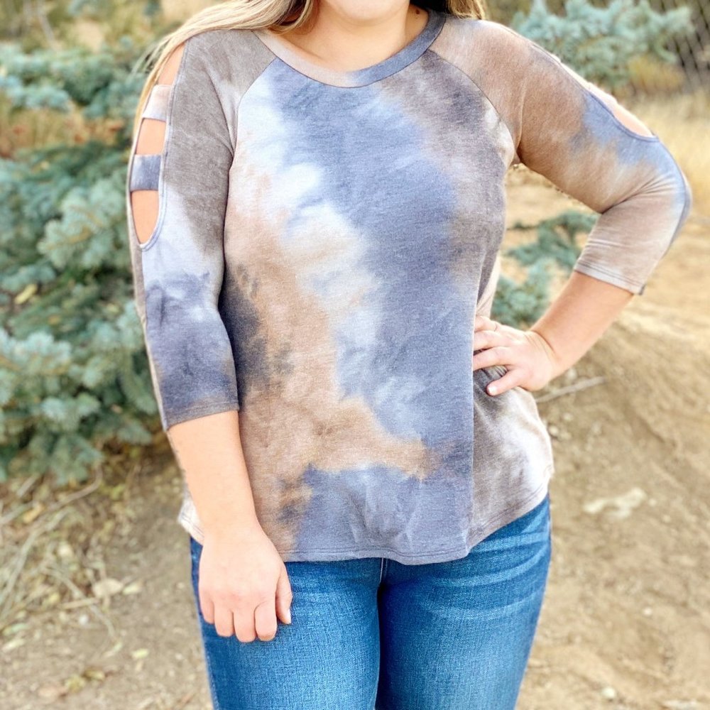 Leslie Ladder Sleeve Top in Mocha (Medium)